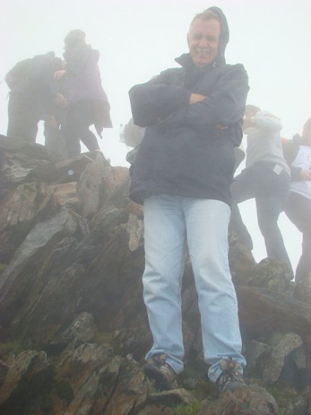 DSC02762.JPG - Mt Snowdon squally summit