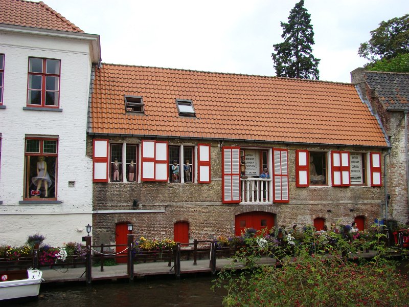 DSC03332.JPG - Brugge canal views