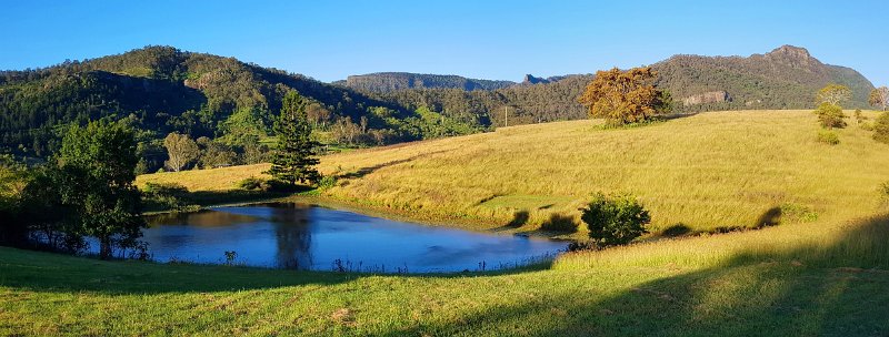 PanWW09.JPG - Travelling on after Stephens Road
